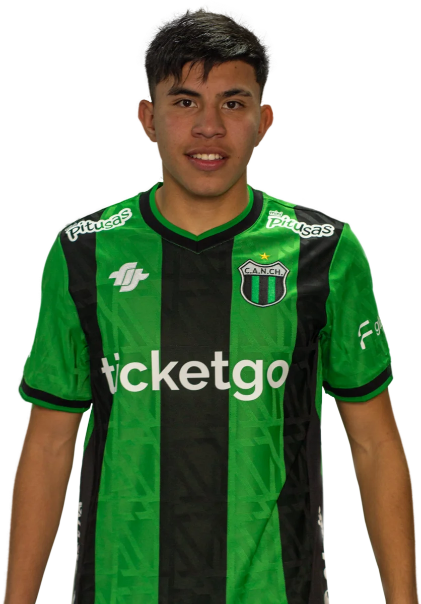 Enzo Carrizo, defensor de Nueva Chicago